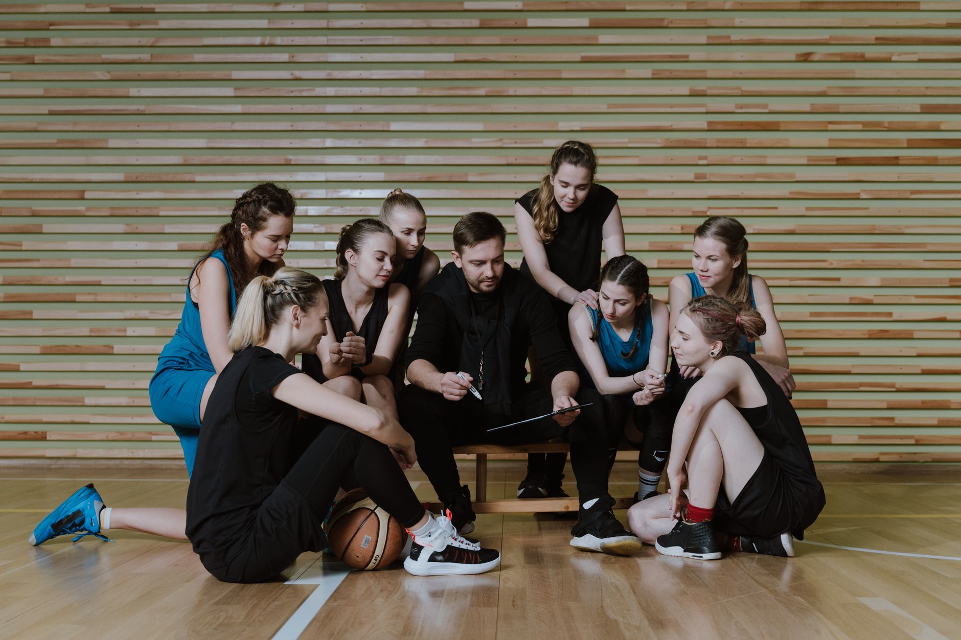 Coach Laval